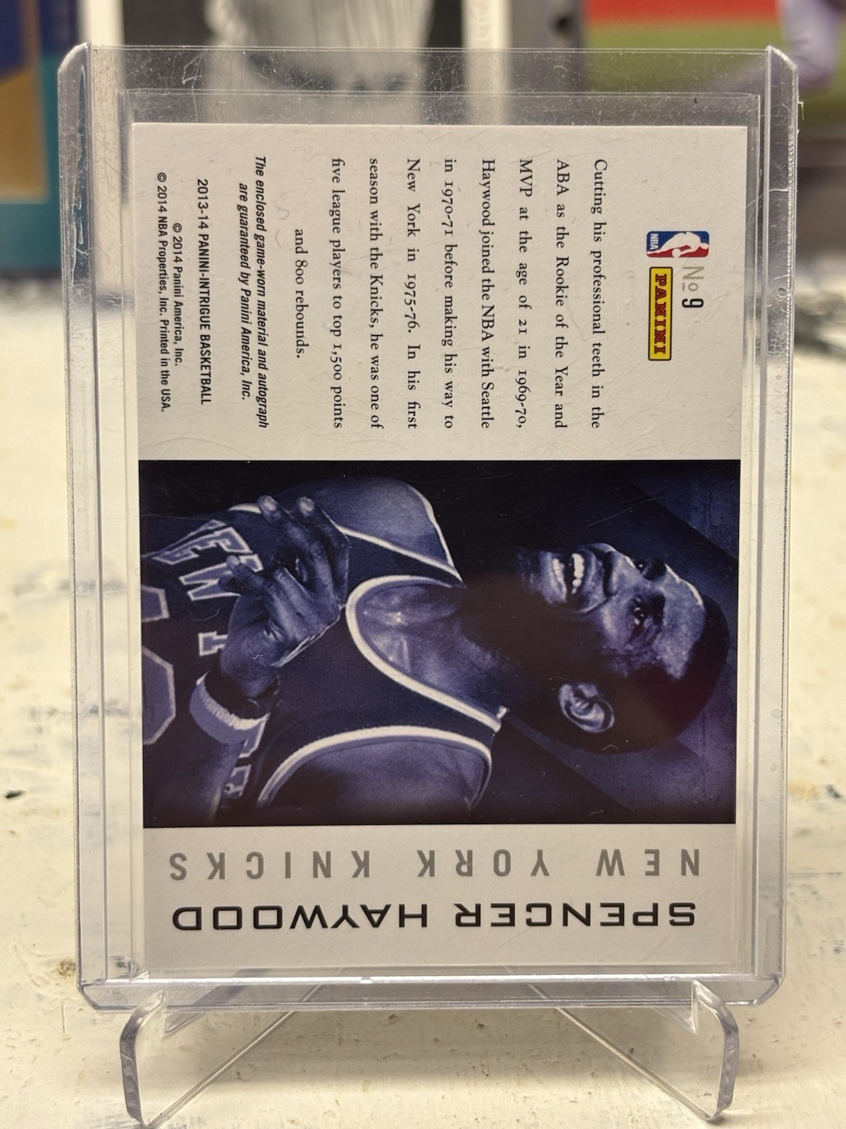 Panini 2013-14 Intrigue Spencer Haywood Knicks Auto Jersey Patch #9 58/99 view 2
