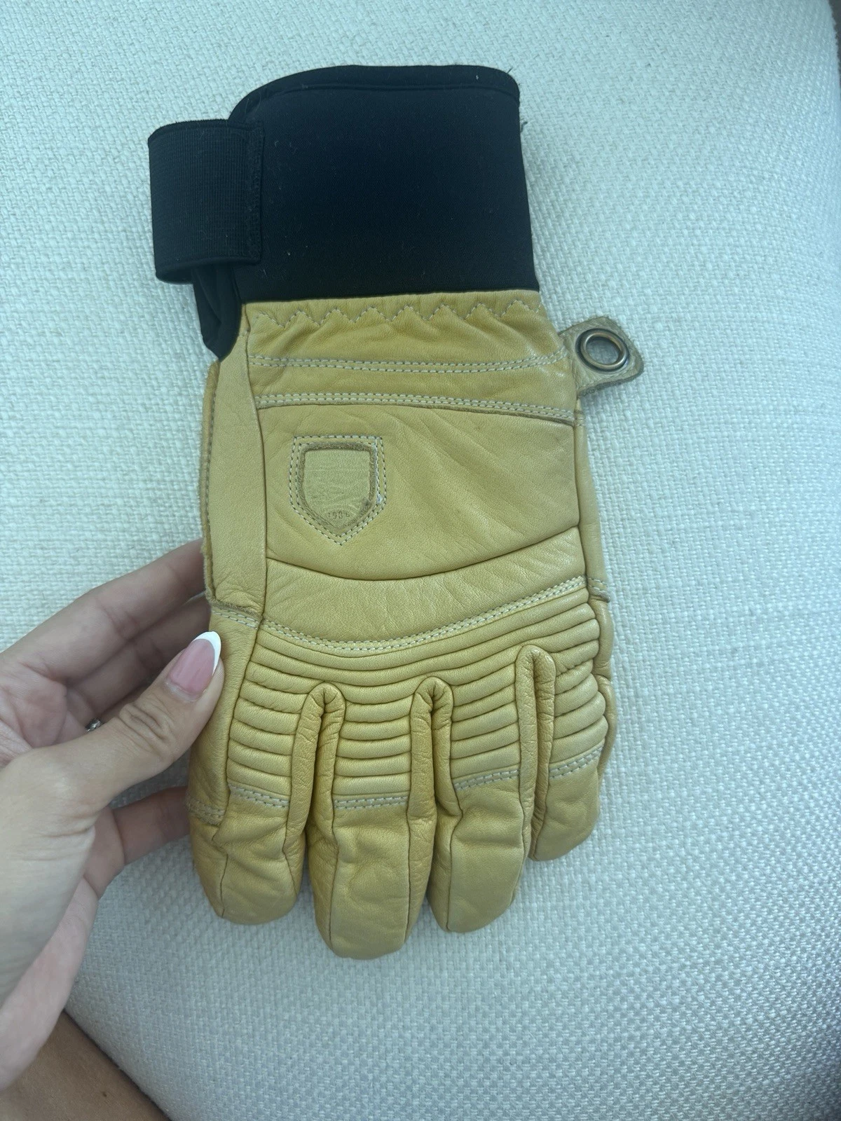 Hestra Gloves Fall Line Leather 5 Finger Cork Tan Ski Snow - Size 9
Opens in a new window or tab