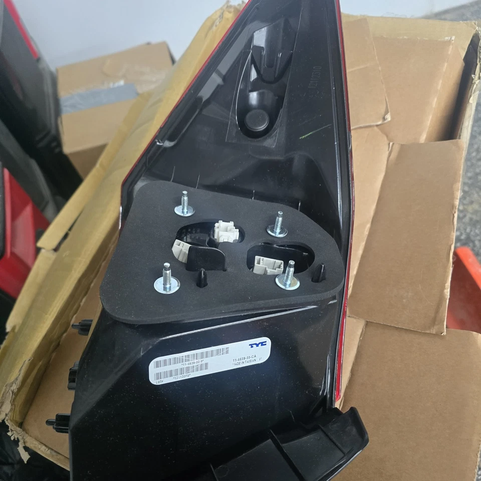 Luz trasera luz trasera exterior lado pasajero derecha para Honda Accord 2016-2017 Foto 2 de 4