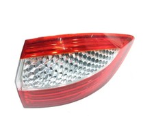 Feu arrière Ford MONDEO