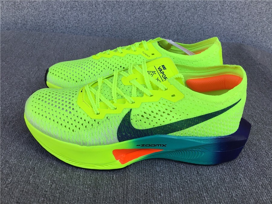 Nike ZoomX VaporFly Next% 3 Fast Pack Running Shoes - Size 11