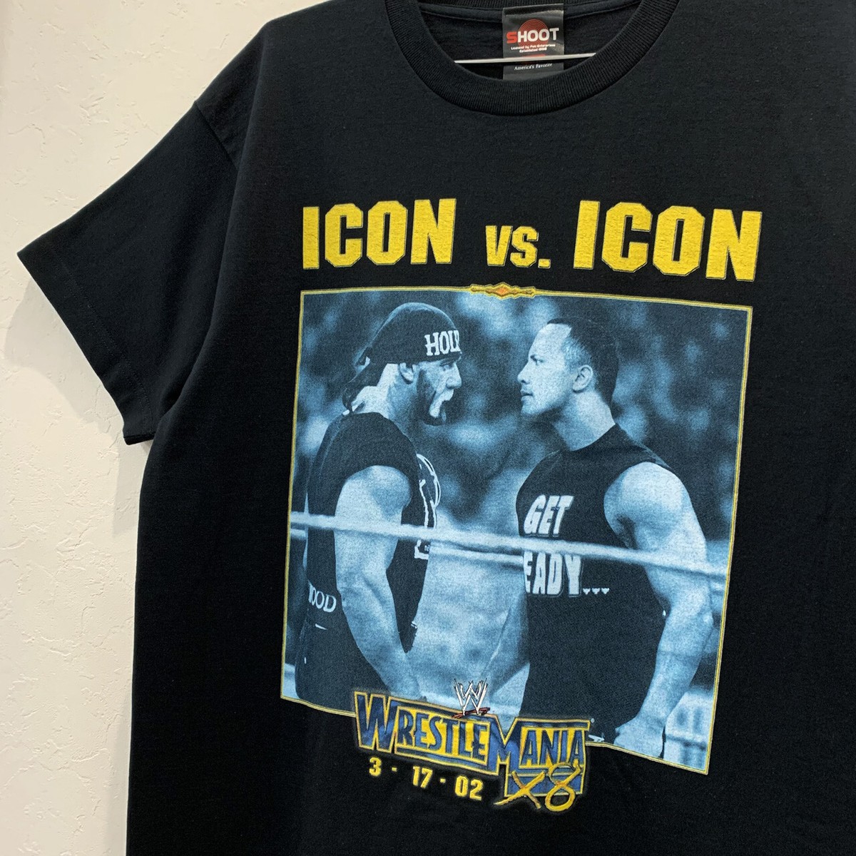 VTG WWE ICON vs ICON THE ROCK HULK HOGAN WRESTLMMANIA 18 X8 T