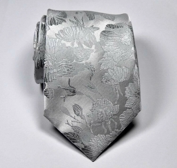 Nova Gravata Masculina Clássica Floral Prata Branca 100% Seda 3,15"" (8cm) - Imagem 2 de 2