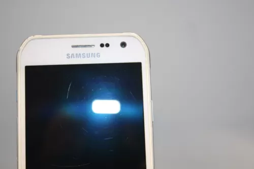 Samsung Galaxy S6 active SM-G890A - 32GB - Camo White (Unlocked) Smartphone Good - Picture 6 of 12