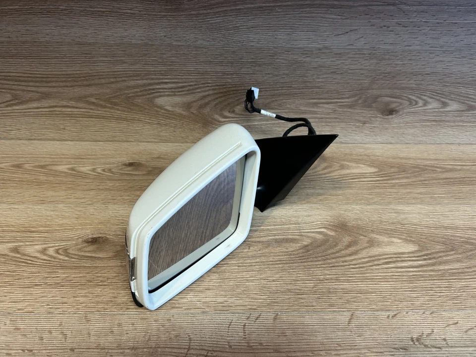 MERCEDES W117 CLA250 FRONT LEFT DRIVER SIDE POWER DOOR MIRROR WHITE OEM 14_19 - Image 2 of 4
