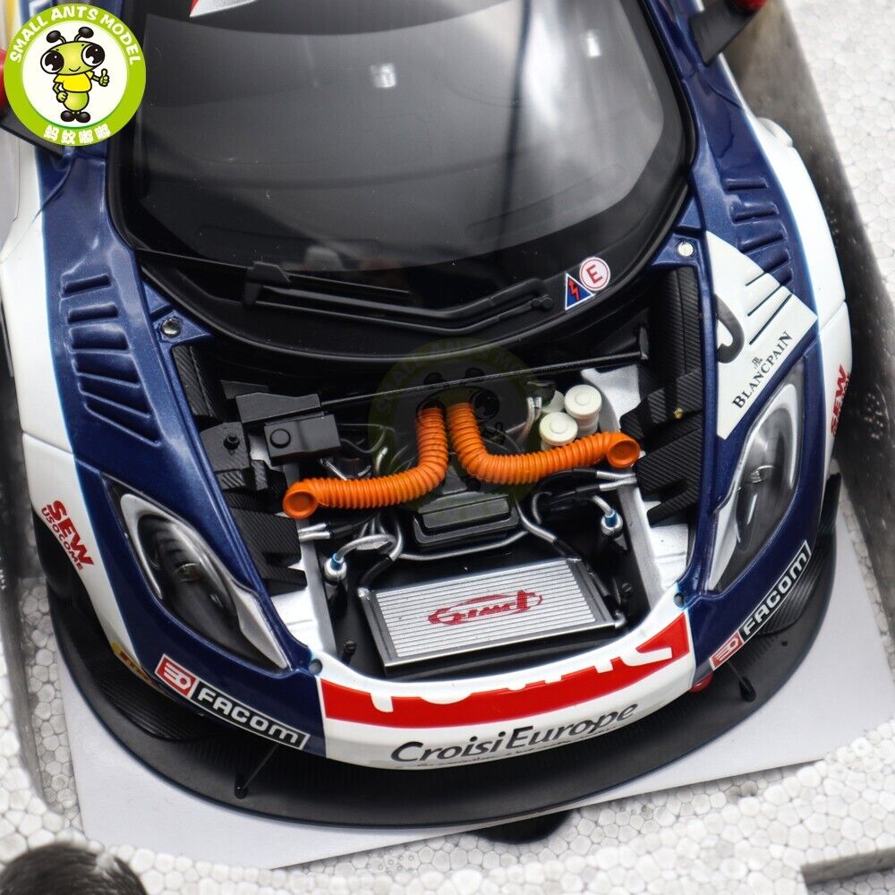 1/18 McLaren 12C GT3 Red Bull S.LOEB / A.PARENTE #9 Autoart 1/18 McLaren 12C GT3 Red Bull S.LOEB / A.PARENTE #9 Autoart