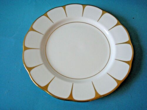 Assiette à gâteaux Royal Vale Gold Angleterre 21 cm porcelaine coussin doré os Chine - Photo 1/3