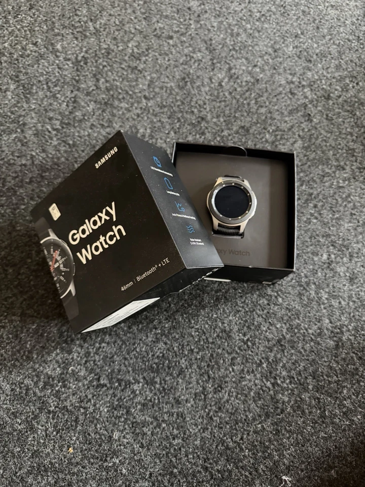 Samsung Galaxy Watch SM-R805 Neuzustand 46mm LTE Ovp. Ladegerät Station Armband, Foto 3 von 3