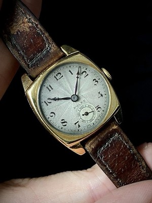 1927 Rolex 18ct gold cushion case watch ref 554 Guilloche sunburst