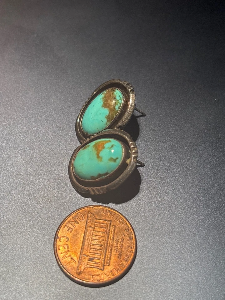 Rare Estate Vintage Turquoise and Silver 925 stud earrings - Image 4 of 4