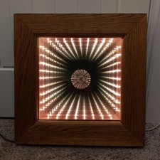 Vintage Infinity Mirror Light Box Tunnel Bulb Lamp Wood Frame Wall Op Art