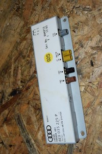 Original Audi A4 B6 8E9035225P Antennenverstärker Antenne Steuergerät