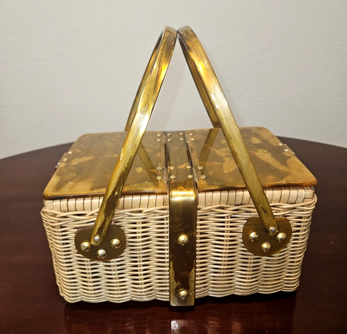 25+ Wicker Purse 1950s Vintage Bags, Handbags & Cases for sale