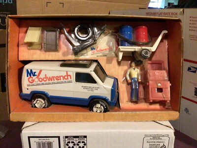 RARE, TONKA 1982 Mr. Goodwrench Van SET, No. 1910 NRFB, MIB, VINTAGE, NEW!!
