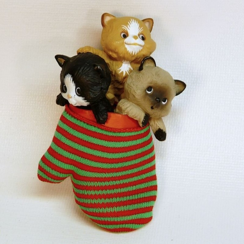 Hallmark Ornament  THREE KITTENS IN A MITTEN 1984