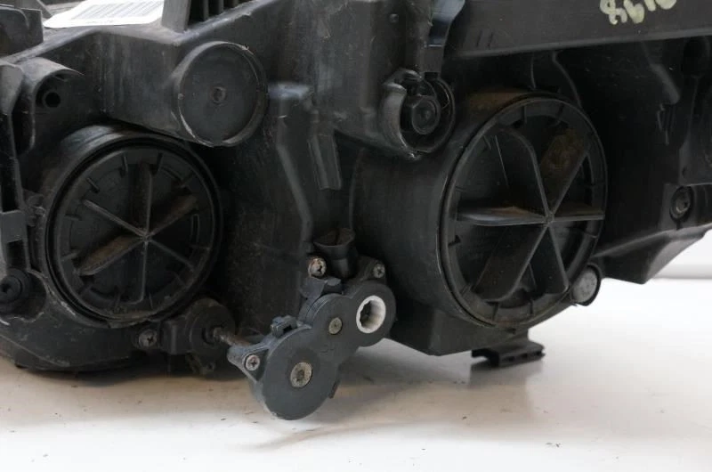 Передняя фара правая для KIA Forte 2014-2016 годов выпуска 92102A7210 от оригинального производителя *ReaD* - Изображение 3 из 4