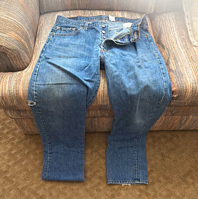 Levi's Men's Blue Denim Jeans Straight Fit Mid Rise Button Fly Medium Wash