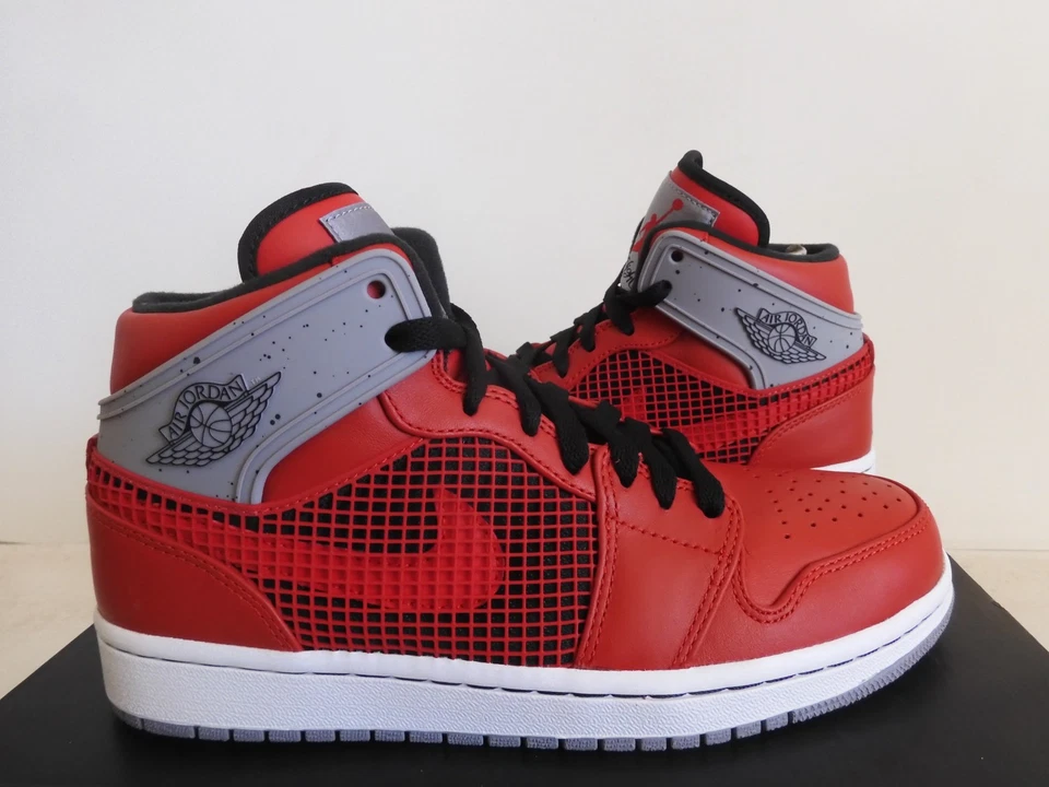 Nike Air Jordan 1 Retro 89 1 Retro Rojo Fuego-Negro-Gris Cemento Talla 7 [599873-602] Foto 2 de 4