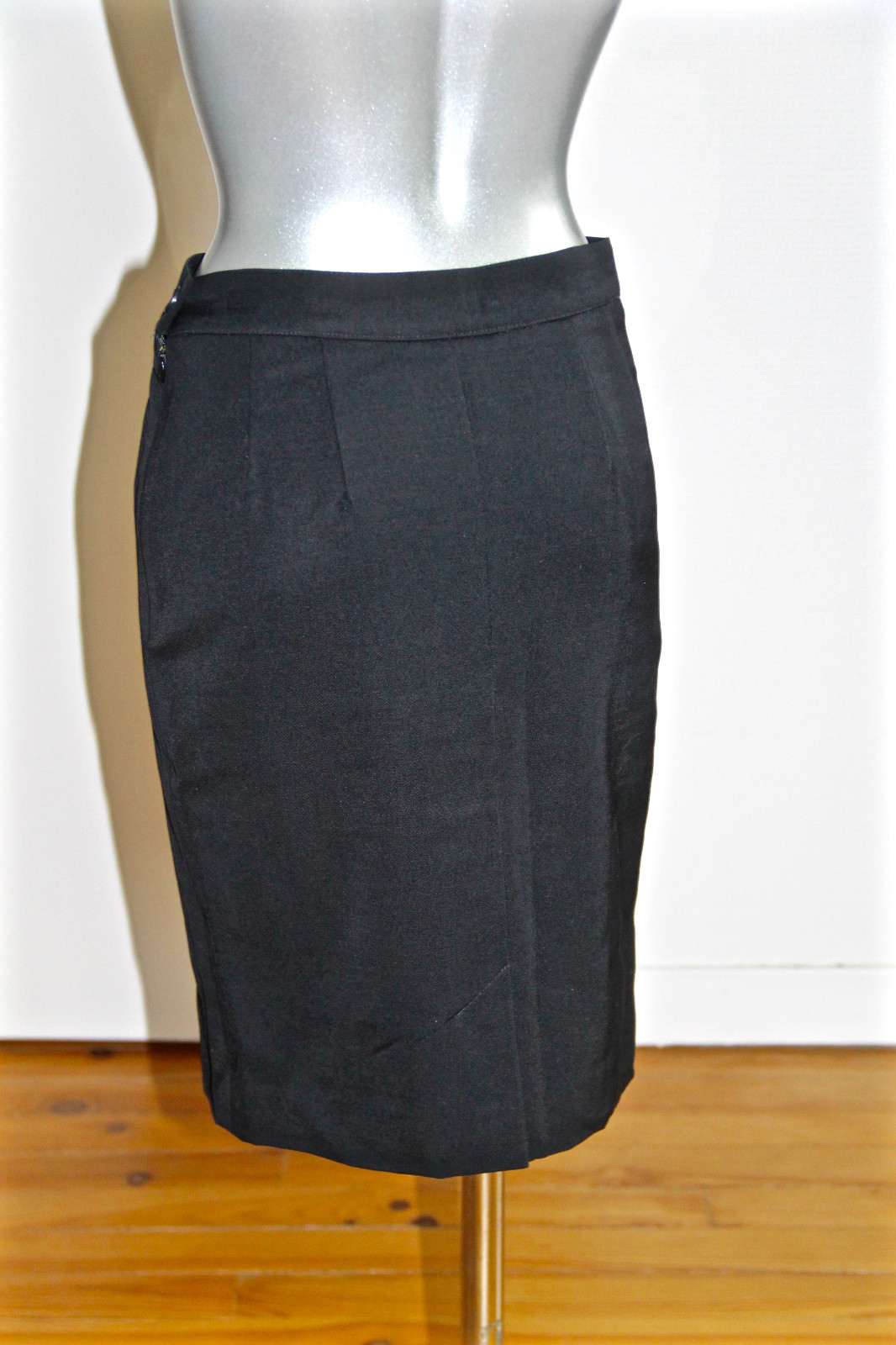 jolie jupe crayon laine noire YVES SAINT LAURENT variation T 38 (M) COMME NEUVE