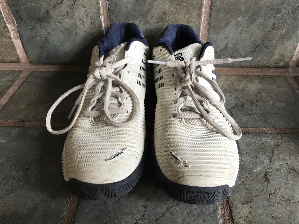 Zapato de tenis bajo K-Swiss Hypercourt Express 2 (gris/blanco/chaquetón, 6 M) para niños Foto 4 de 4