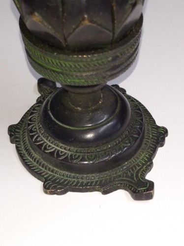 Antique Bronze Candle Holder Opens and Folds as Lotus Flower Tortoise Base 11 cm - Picture 14 of 15
