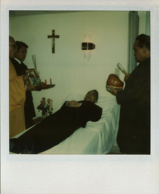 ALTES FOTO - VINTAGE SNAPSHOT - POST MORTEM DEATH POLAROIDBETT - DEAD DEATH
