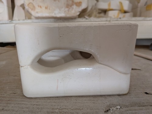 VTG 1991 Nowell's NM 1737 Slip Casting Ceramic Mold Small Dog Labrador Figurine - Picture 5 of 9
