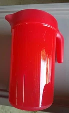 New red Tupperware gallon pitcher With Infuser Lid 1/2 Handle