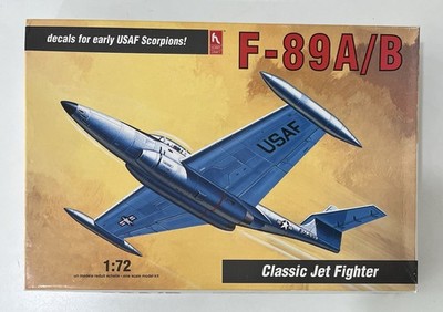Hobby Craft Model KIt F-84F A/B 1/72 Scale Open Box Sealed Parts Bag