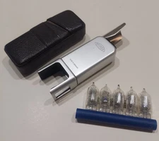 VINTAGE MINOX FLASH UNIT - MODEL B - WITH ORIGINAL CASE