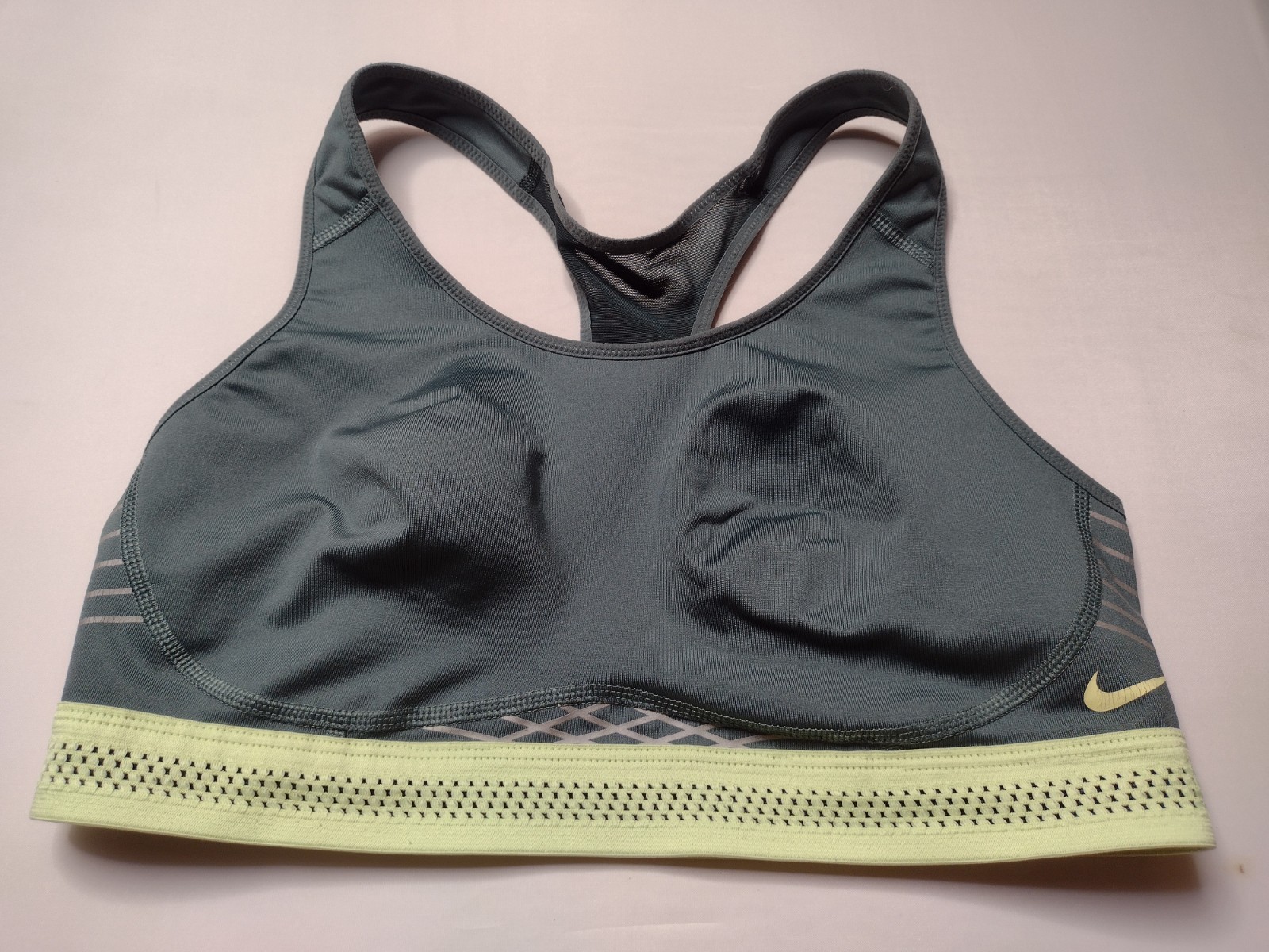 Nike Sports Bra Medium Green Dri-fit Wireless Active Racerback Yoga B18