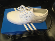 Adidas Boys School Shoes Trainer white  Size US 6, Euro 38 UK 5.5 - Brand New