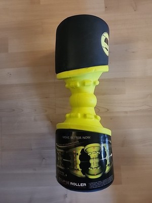 *MINT*  Acumobility Eclipse Hybrid Foam Roller + Trigger Point Tool