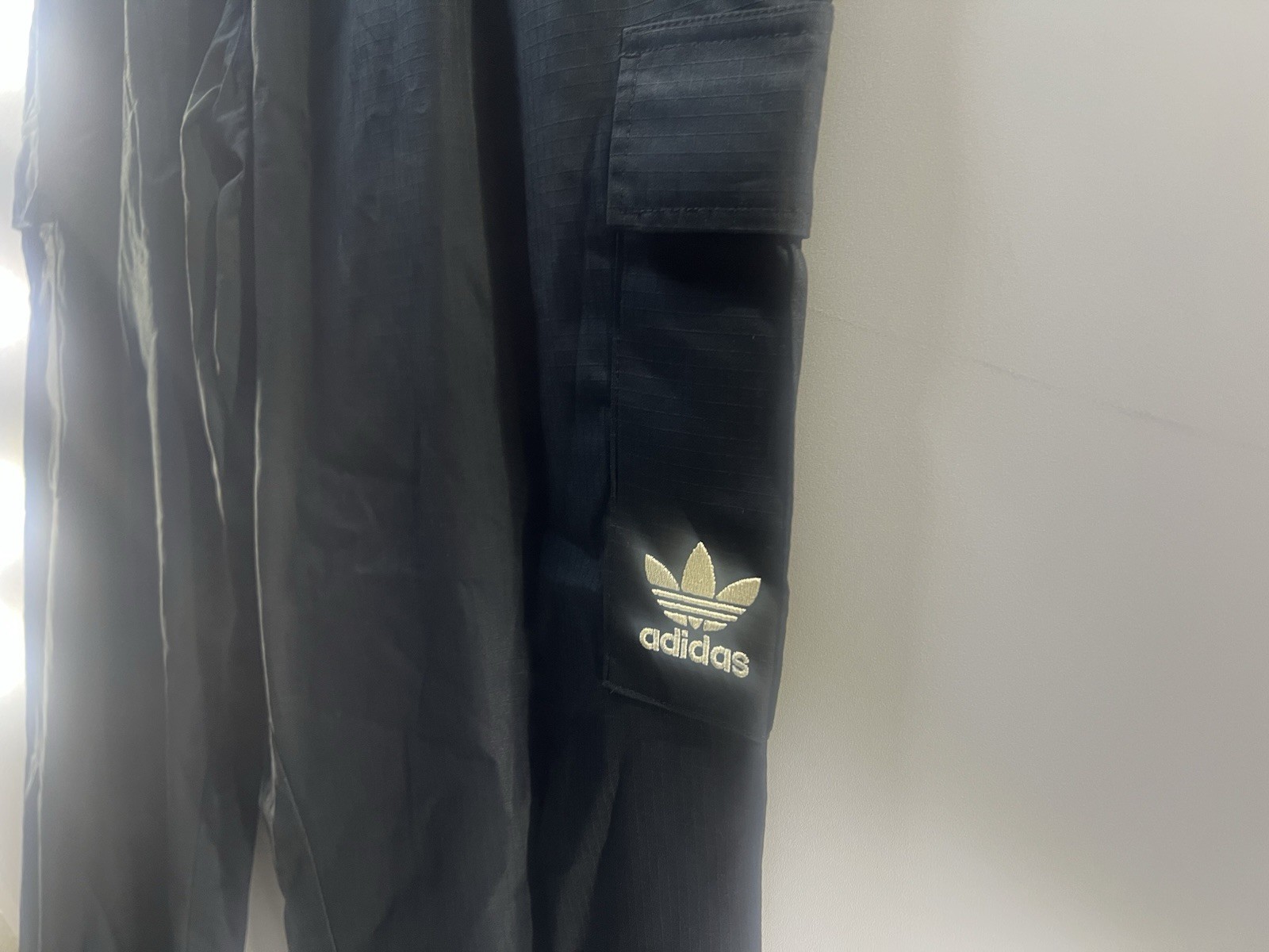 Adidas IT8175 XL MEN / HOMBRE CARGO PANT thumbnail 2