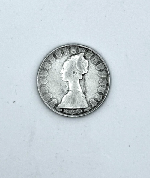 Foto 1 di 5