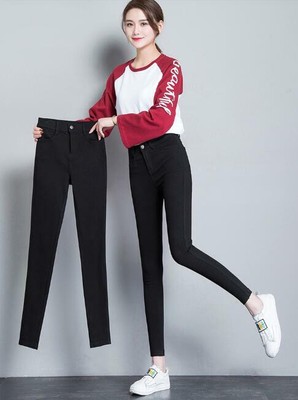 skinny girls in tight pants