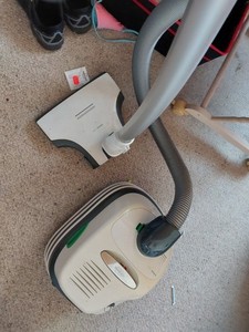 Vorwerk Staubsauger Kobold VT300