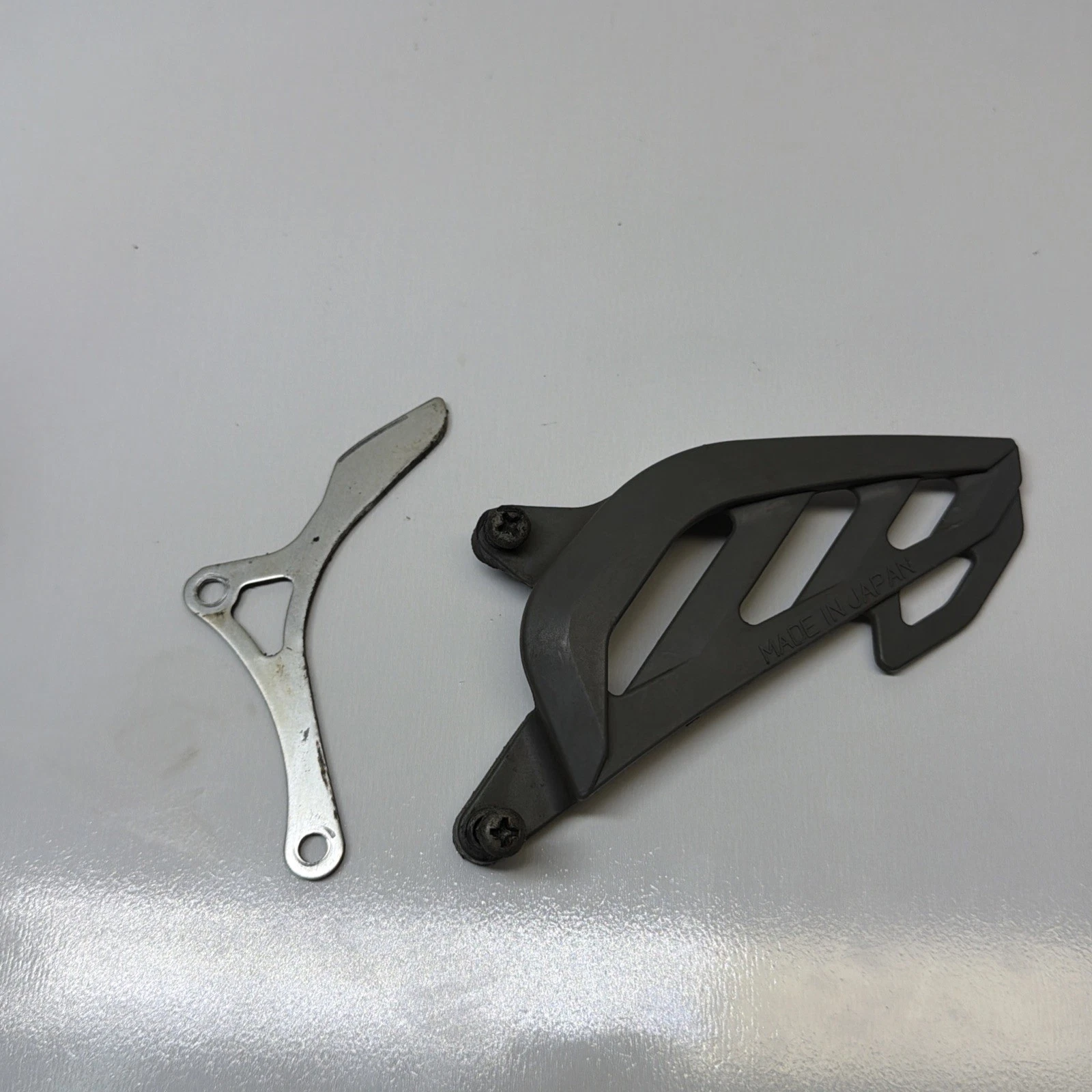01 - 05 2003 YAMAHA WR 450 F OEM FRONT ENGINE CASE SAVER WITH PLASTIC COVER