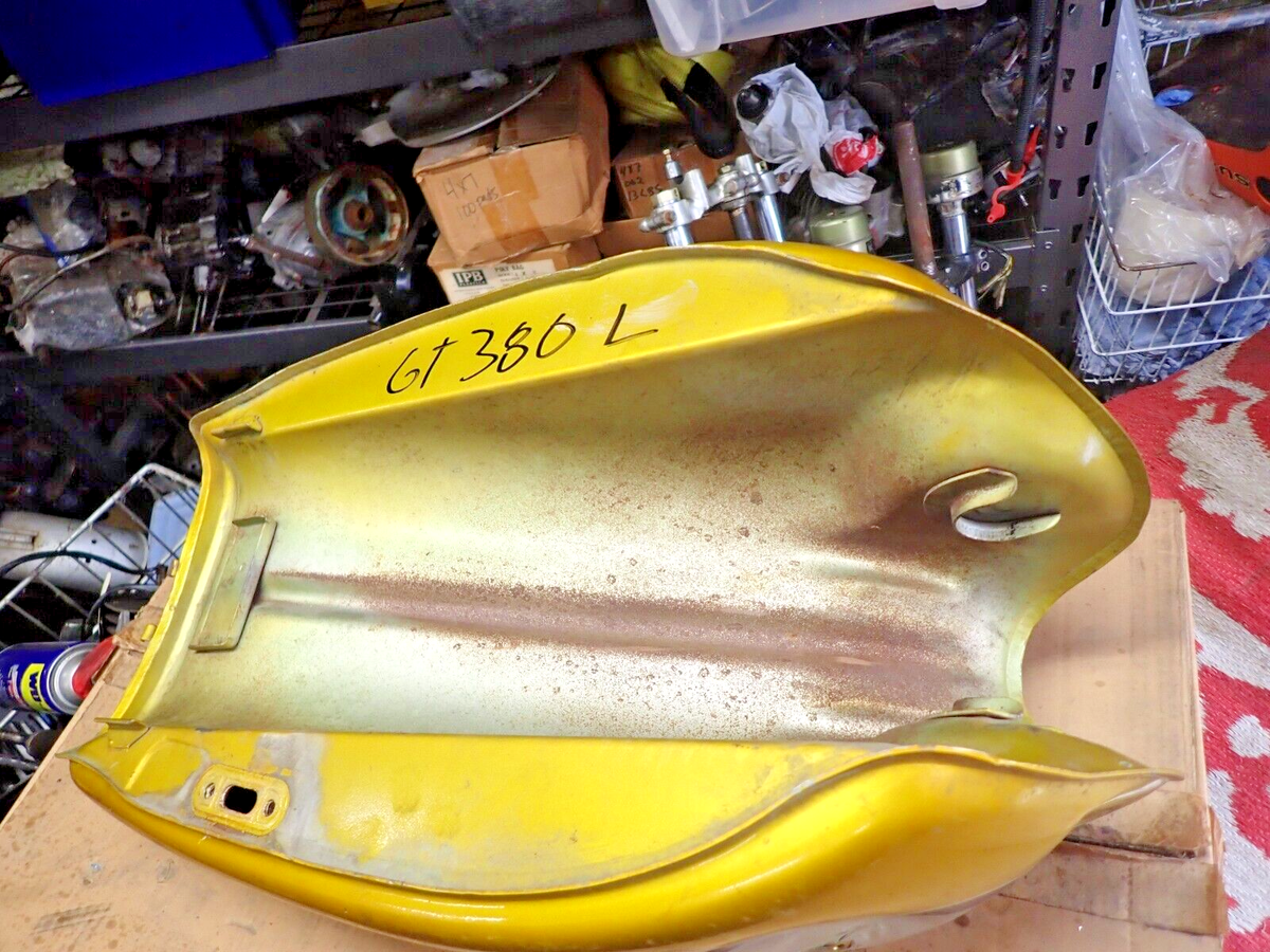 Suzuki GT 380 L Gas/Fuel Petrol Tank | eBay