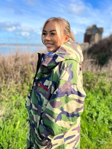 "NEW CAMO" Jalapeño Premium Quality Changing Robe. Warm and Dry in Style - Picture 12 of 45