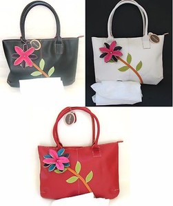 NEW-MELLOW WORLD BLACK+WHITE+RED PYTHON LEATHERETTE 3D FLOWER,PURSE