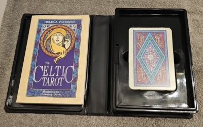 Helena Paterson The Celtic Tarot タロットカード Amazon.co.jp: The Celtic Tarot/Book and Deck : Paterson