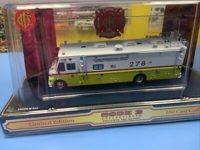Code 3 Collectibles 1/64 SCALE CHICAGO LDV COMMAND VEHICLE O'HARE