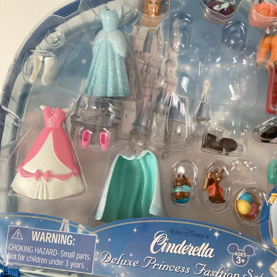 Disney Parques Princesa Cenicienta Polly Muñeca de Bolsillo Ropa Accesorios SIN MUÑECAS Foto 4 de 4