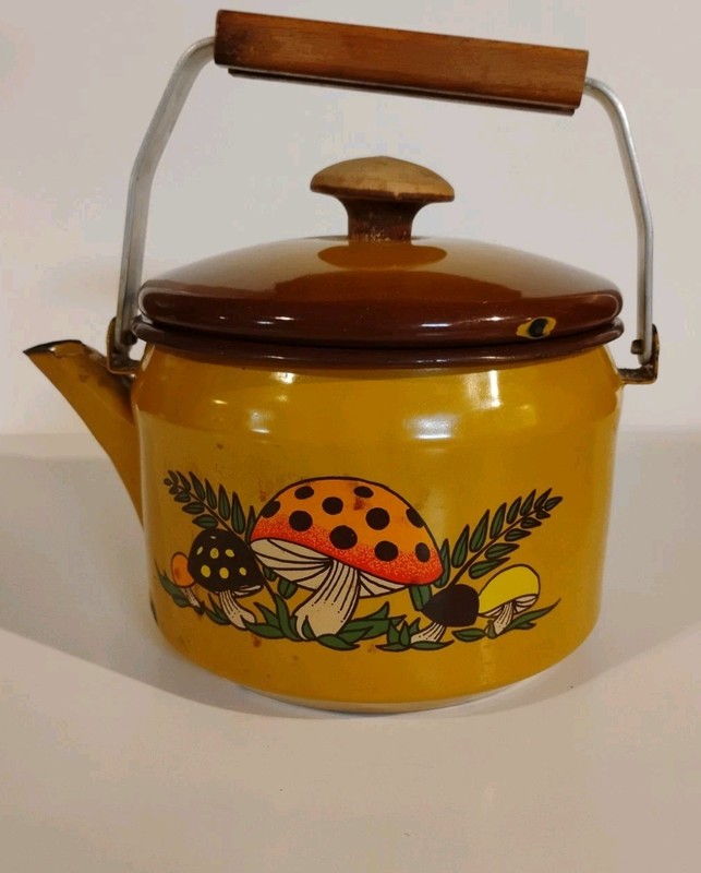 Vtg Sears Merry Mushroom Enamelware Tea Kettle Gold, Wood Handle