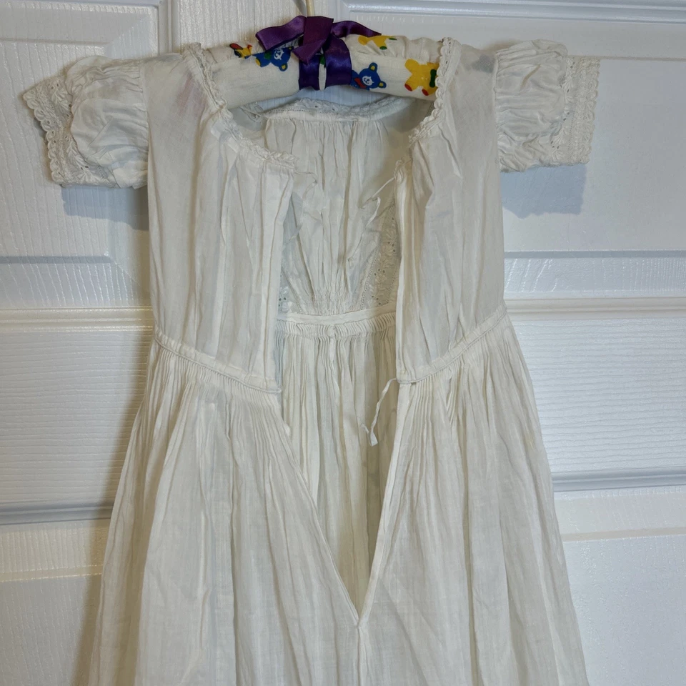 Antiguo Vestido de Bautizo Victoriano Ojales Encaje Pintuck Reliquia Algodón Largo Foto 3 de 4