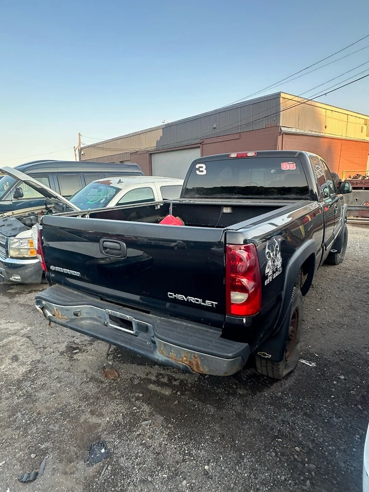 Conjunto de portador diferencial usado se adapta a: camioneta Chevrolet Silverado 2500 2003 Fr Foto 4 de 4