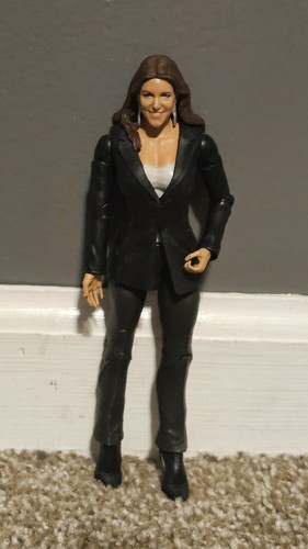 wwe STEPHANIE MCMAHON BATTLE PACK SERIES 42 figure MATTEL wrestling