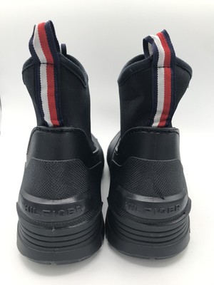 NWOB Tommy Hilfiger Women display picture 3