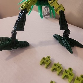 LEGO BIONICLE Ehlek 8920 NO SQUIDS, W/ REPLACEMENT PARTS